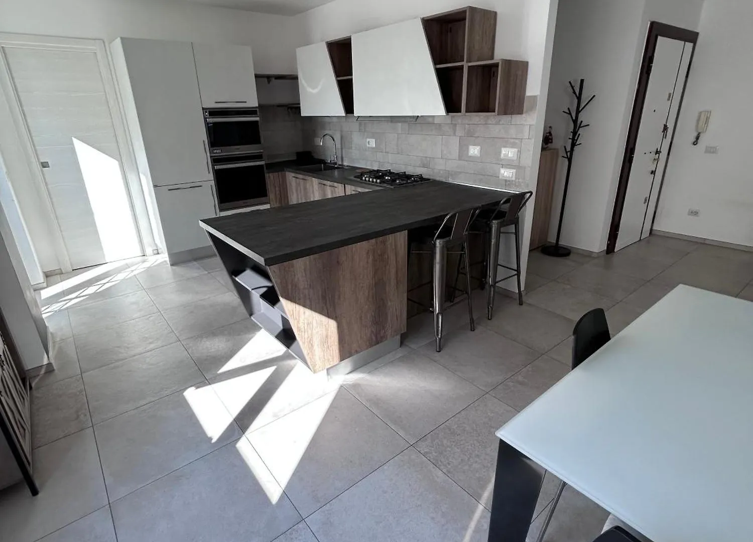 Realty Company Tor Millina Apartment Rome