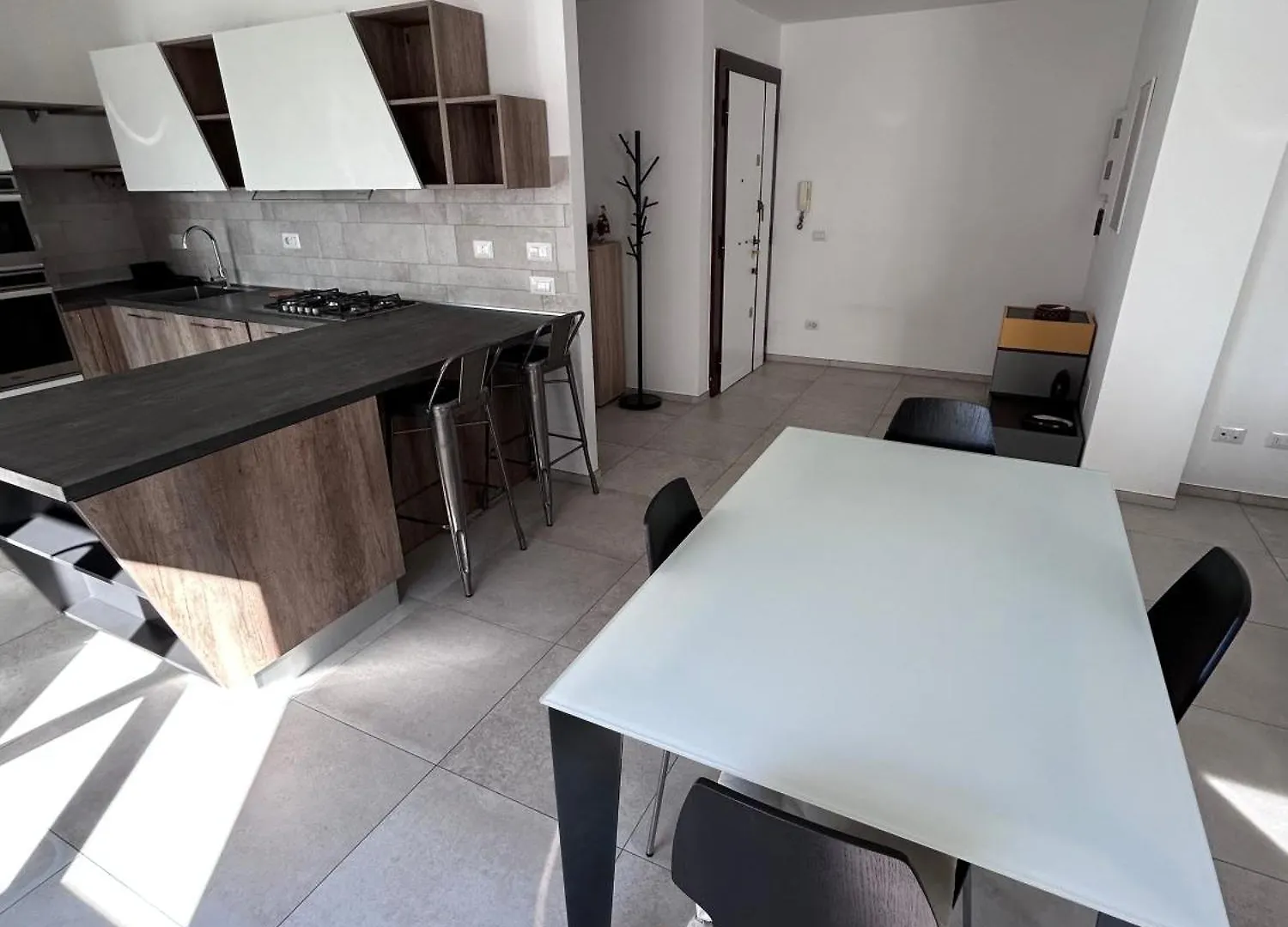 Realty Company Tor Millina Apartment Rome
